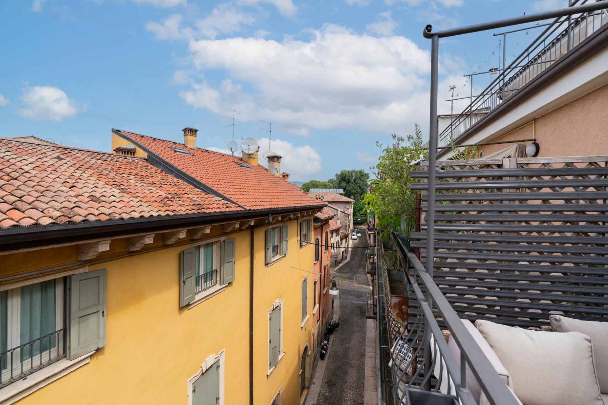 Domus Verona - Ampia Residenza Filippini A Pochi Passi Dall'Arena Rom bilde