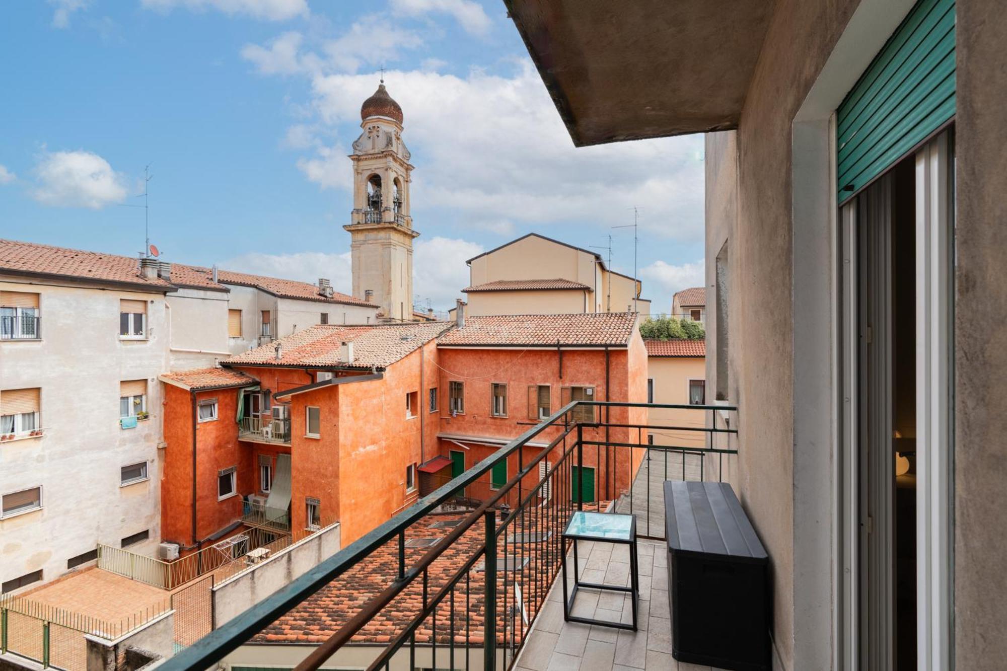 Domus Verona - Ampia Residenza Filippini A Pochi Passi Dall'Arena Rom bilde